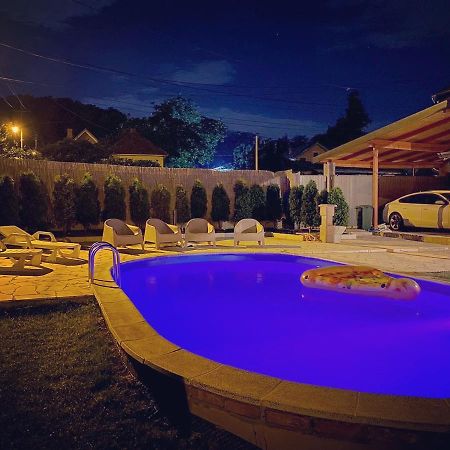 Willa Mika'S Poolhouse Belgrad Zewnętrze zdjęcie