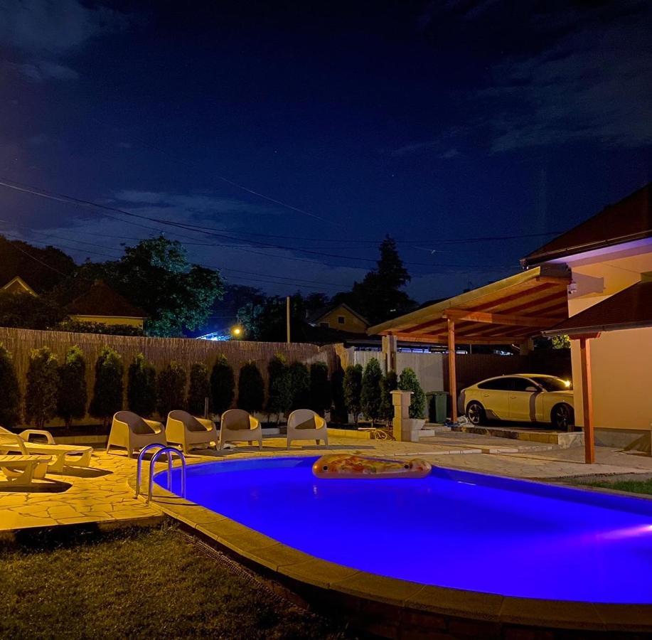 Willa Mika'S Poolhouse Belgrad Zewnętrze zdjęcie