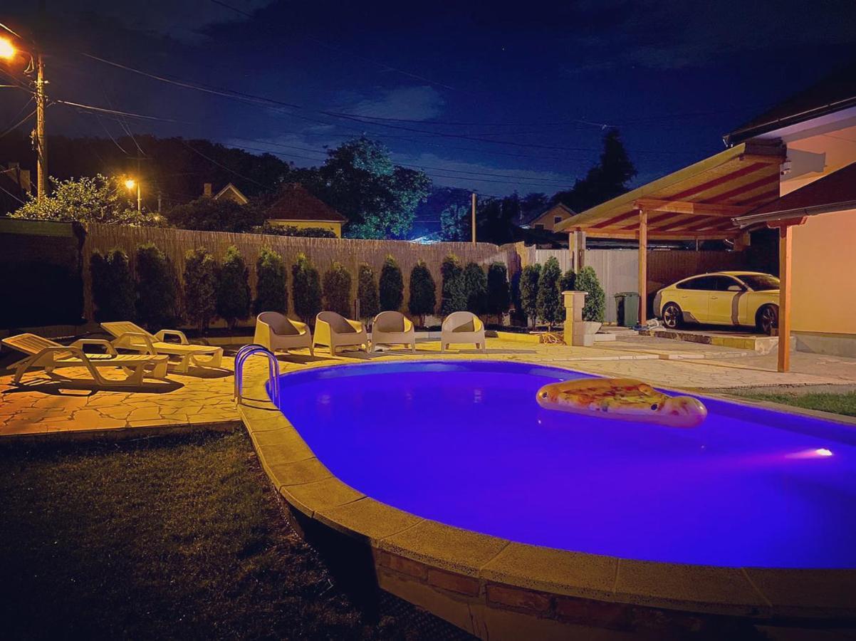 Willa Mika'S Poolhouse Belgrad Zewnętrze zdjęcie