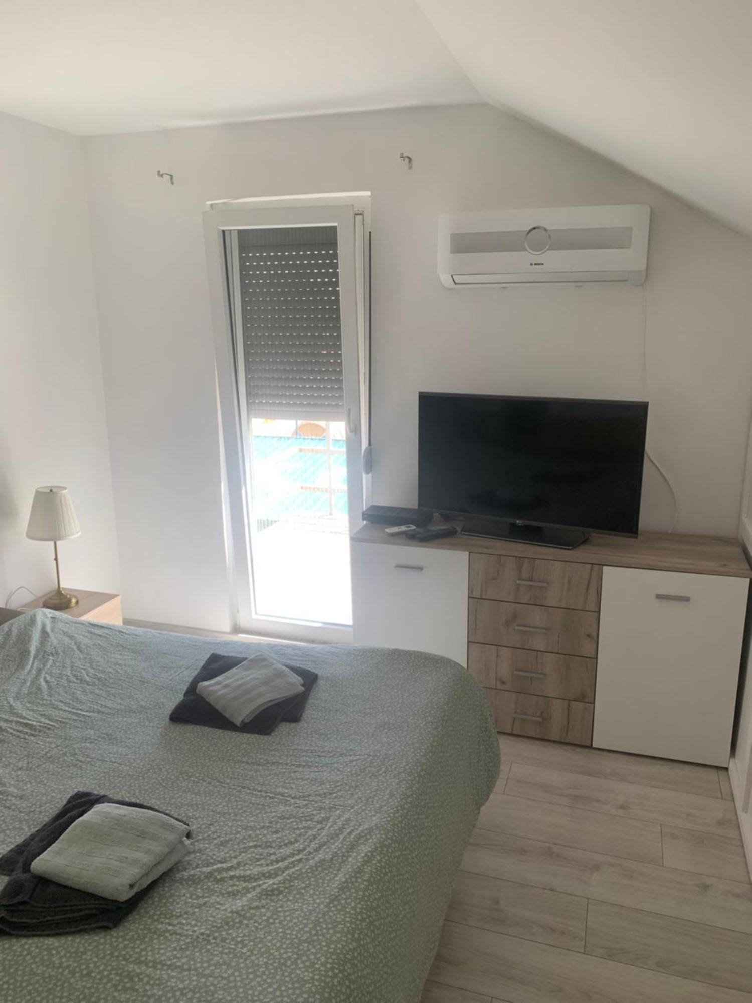 Willa Mika'S Poolhouse Belgrad Zewnętrze zdjęcie